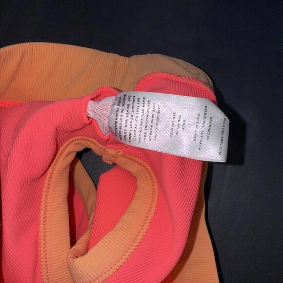 Wilo Australian Brand Women's Active Tank Bra Orange Pink Neon Athleisure Medium - Picture 10 of 11